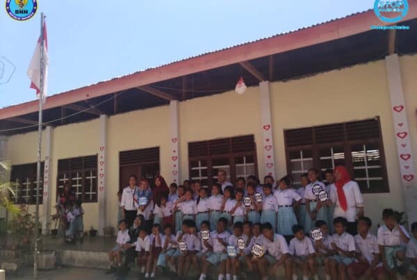 LINDUNGI MASA DEPAN BANGSA : SOSIALISASI DI SD CHUSNUL KHOTIMA