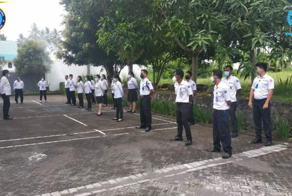 MENGAWALI TAHUN YANG BARU MENGAWALI TAHUN YANG BARU