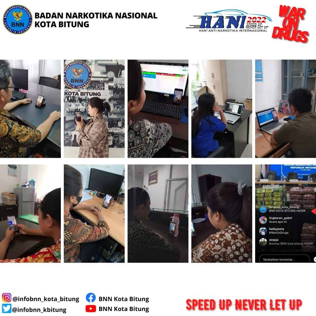Mengikuti Live Streaming Press Release Pengungkapan Kasus Peredaran Gelap Narkotika Konsep Otomatis